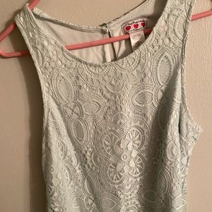 Sea foam lace green top